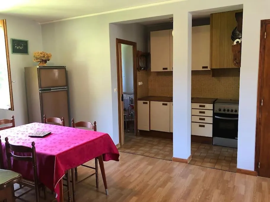 Appartement Chez Place A Estaing N°2 0*, Estaing (Hautes-Pyrenees)